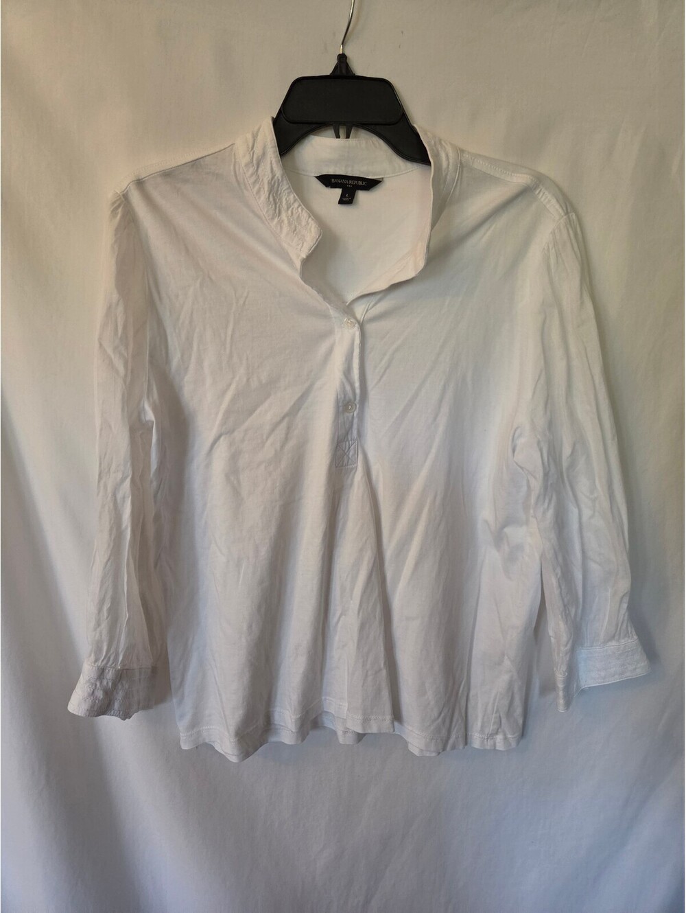 Banana Republic Women L White 100% Cotton Henley Top 3/4 Sleeve Preppy Classic